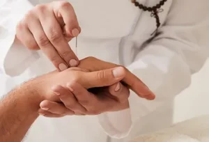 hand needle points for shoulder pain